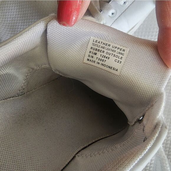 Tory Burch White Leather Sneakers with Low-Top Design some scratch - Picture 10 of 11